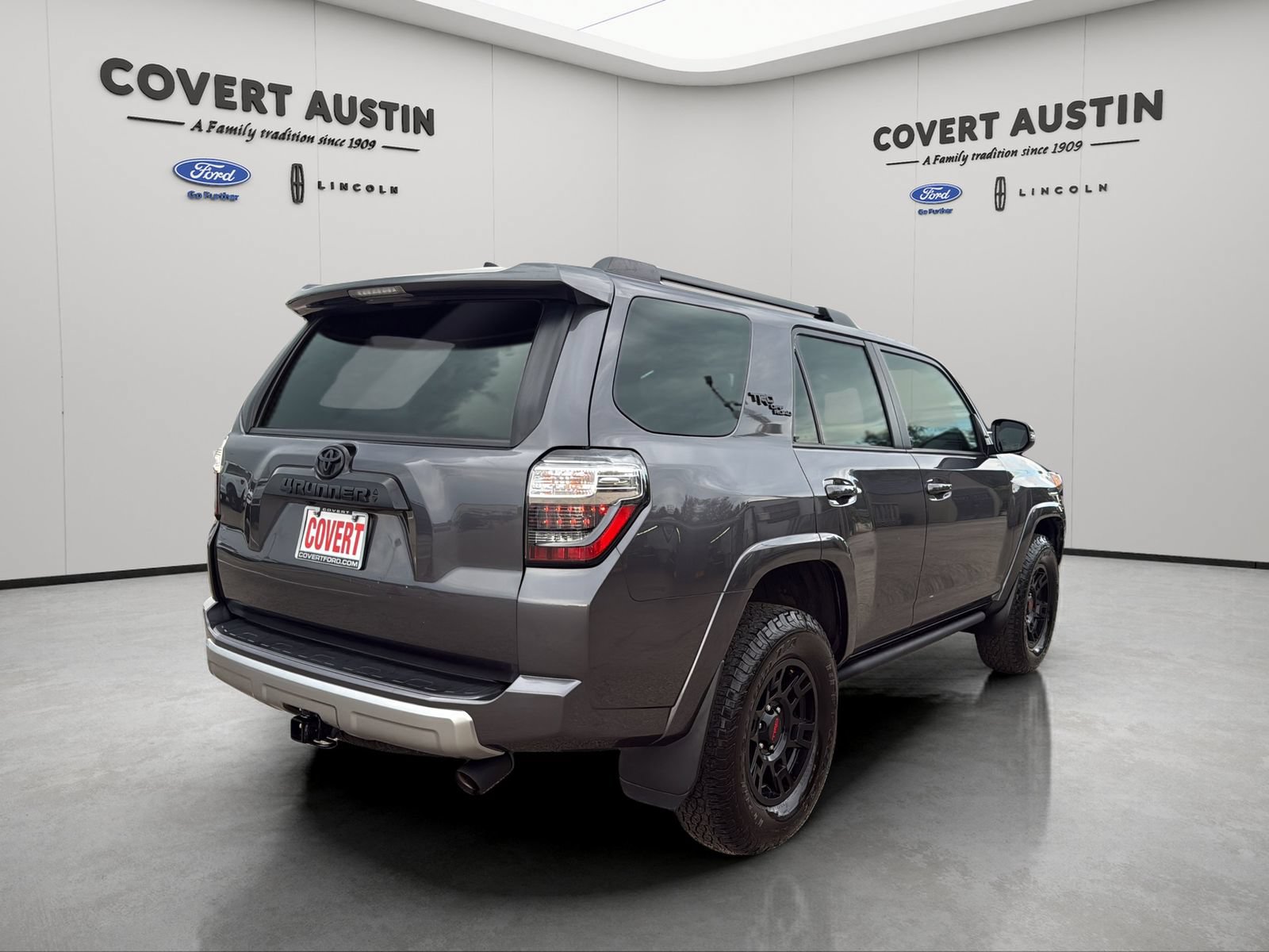 Used 2022 Toyota 4Runner TRD Off-Road Premium AWD/4WD image 3
