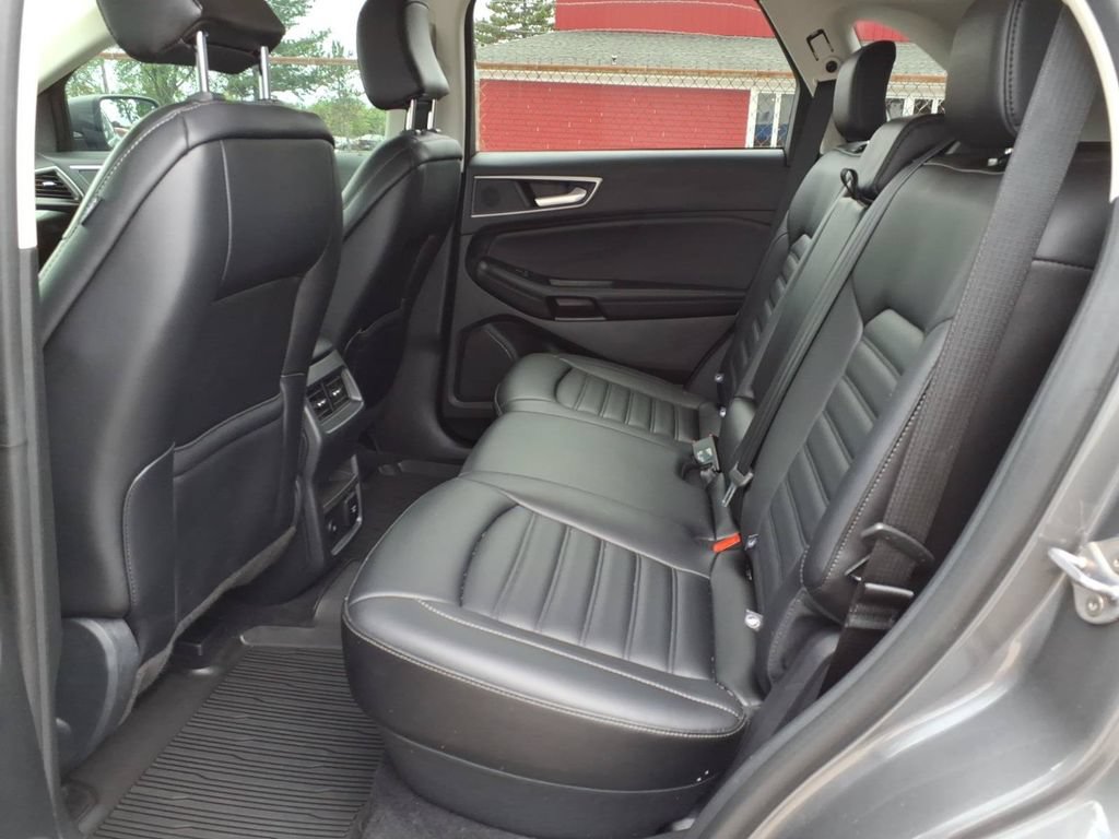 Certified 2024 Ford Edge SEL w/ Convenience Package AWD/4WD image 11