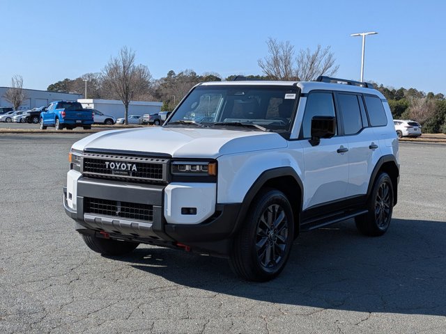 Used 2025 Toyota Land Cruiser image 8