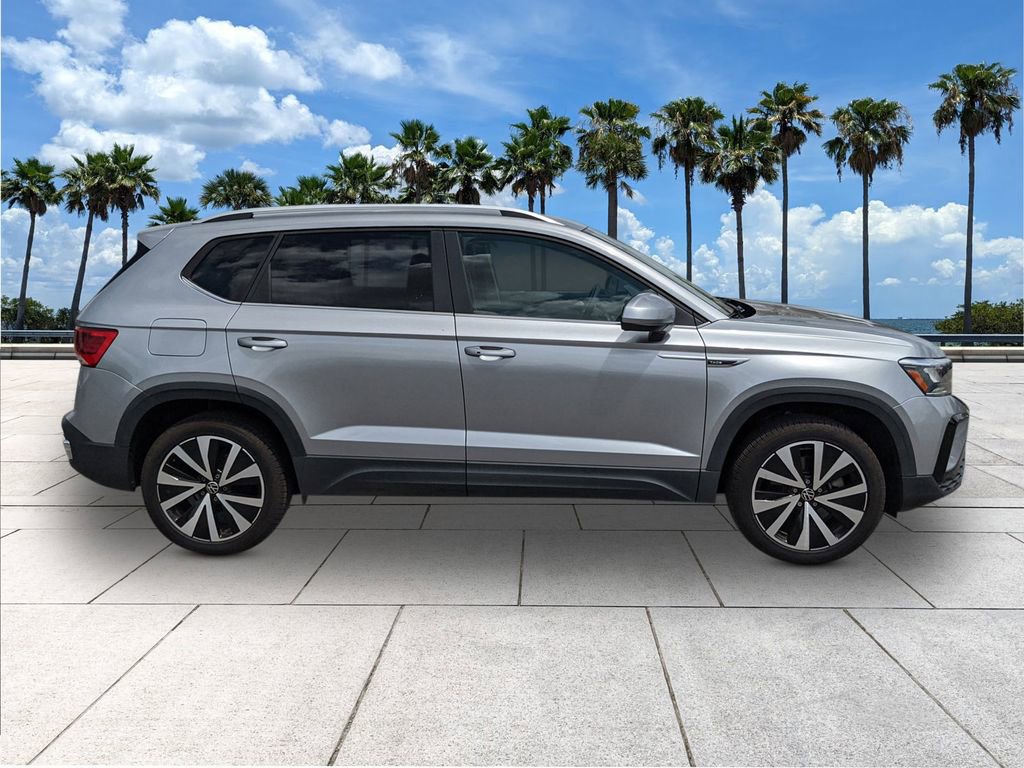 Used 2022 Volkswagen Taos SE image 8