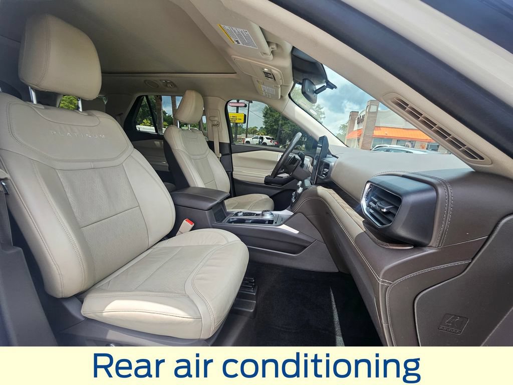 Certified 2020 Ford Explorer Platinum w/ Premium Technology Package AWD/4WD image 32