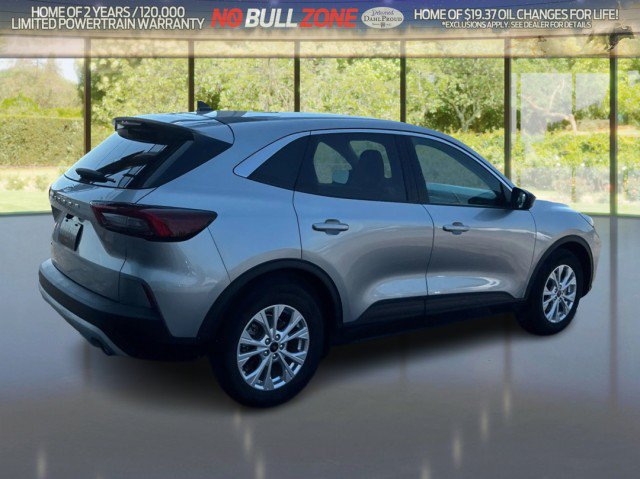 Certified 2024 Ford Escape Active w/ Cold Weather Package FWD image 5
