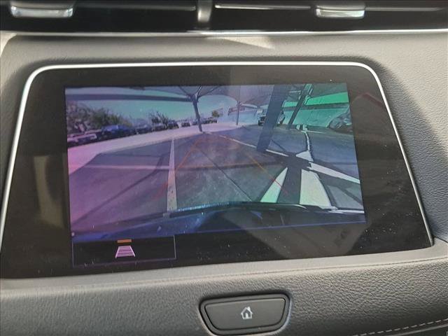 Used 2023 Cadillac XT4 Premium Luxury FWD image 13