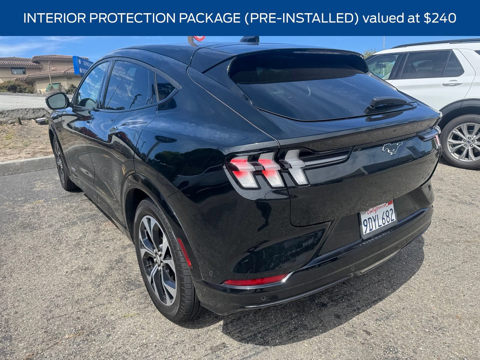 Certified 2022 Ford Mustang Mach-E Premium AWD/4WD image 6