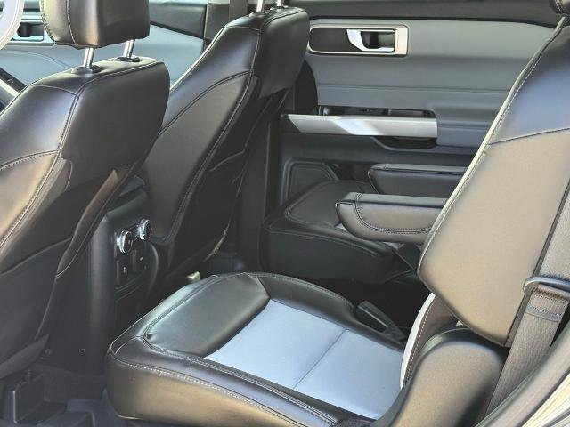 Certified 2023 Ford Explorer XLT w/ Equipment Group 202A AWD/4WD image 8