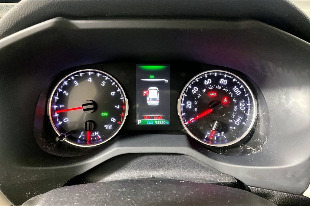 Used 2019 Toyota RAV4 XLE FWD image 16