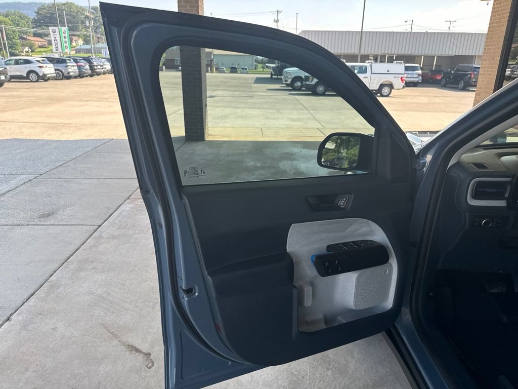 Certified 2025 Ford Maverick XLT w/ XLT Luxury Package FWD image 15