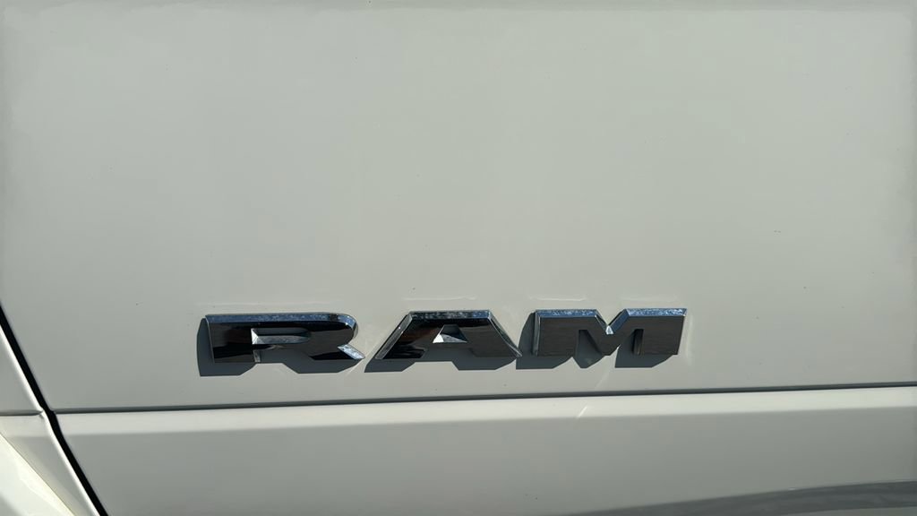 Used 2022 RAM 3500 Laramie image 10