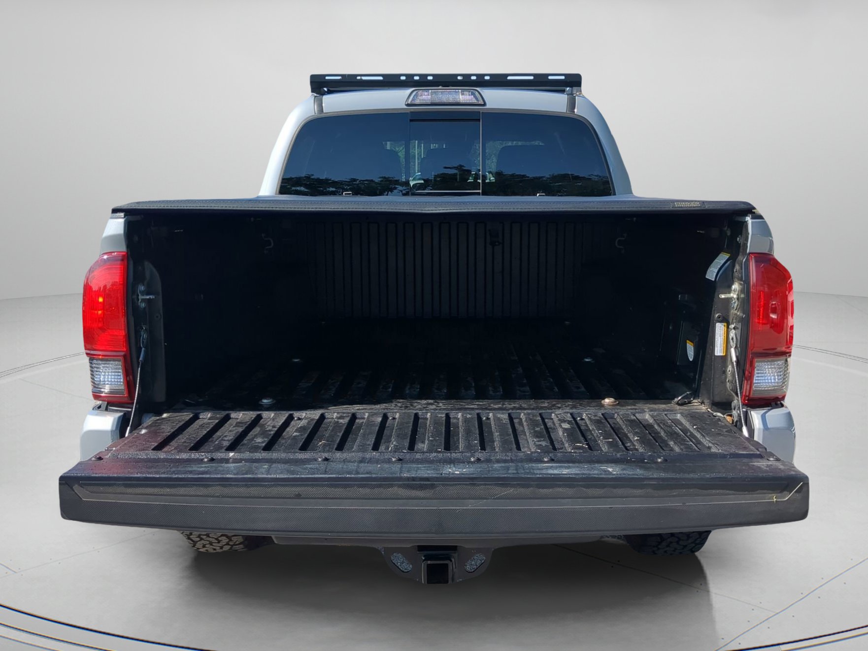 Used 2019 Toyota Tacoma TRD Sport image 38