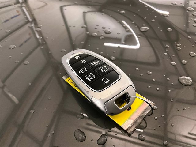 Used 2022 Hyundai Santa Fe Limited w/ Cargo Package AWD/4WD image 9