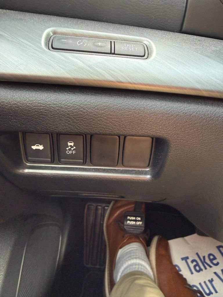 Used 2018 Nissan Maxima 3.5 S FWD image 22