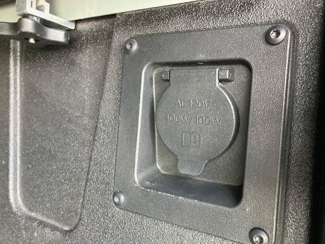 Used 2025 Toyota Tundra Platinum AWD/4WD image 29