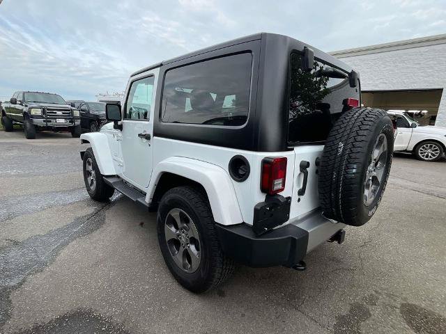 Used 2017 Jeep Wrangler Sahara w/ Connectivity Group AWD/4WD image 4