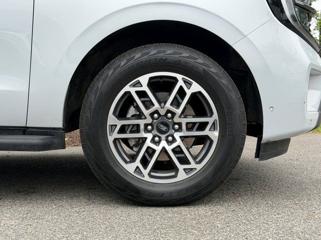Certified 2025 Ford Expedition Active AWD/4WD image 14