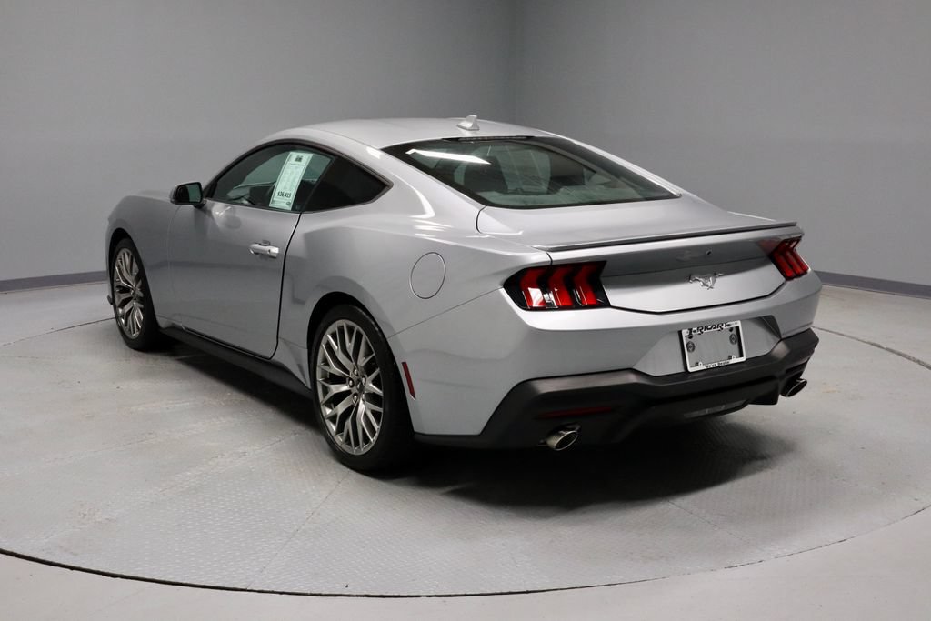 Certified 2025 Ford Mustang Premium RWD image 10