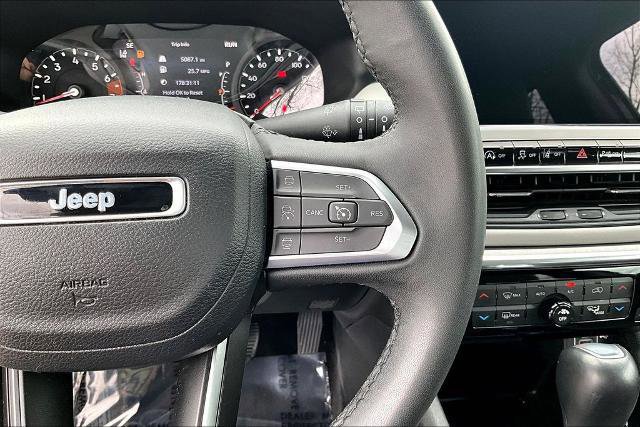 Used 2023 Jeep Compass Limited AWD/4WD image 18