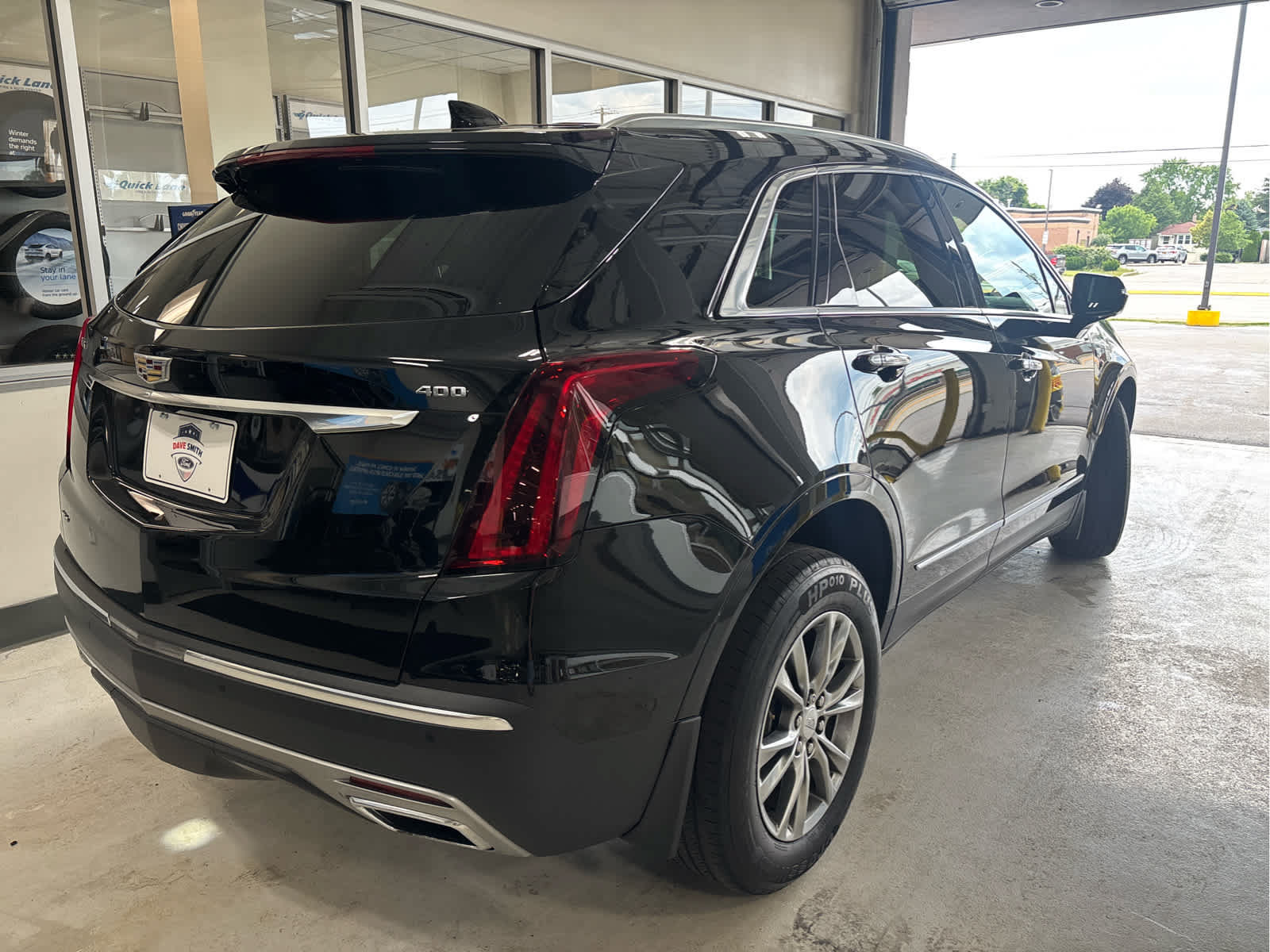 Used 2020 Cadillac XT5 Premium Luxury AWD/4WD image 12