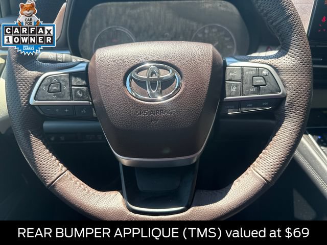Used 2023 Toyota Sienna Platinum AWD/4WD image 14