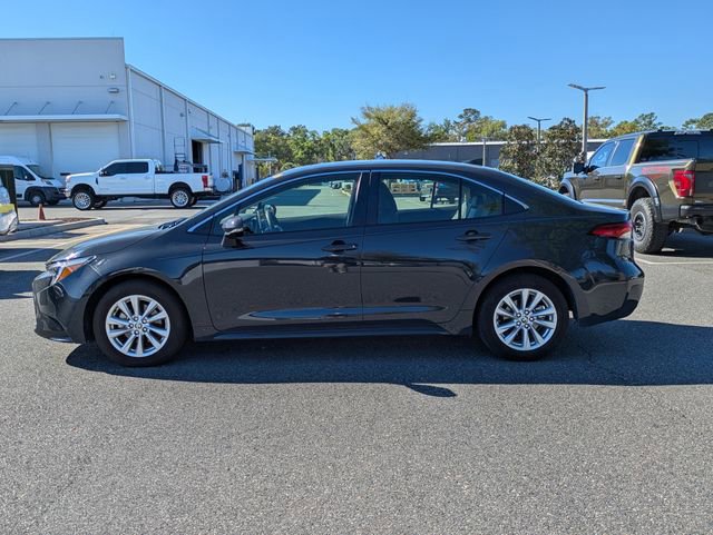 Used 2024 Toyota Corolla SE image 6