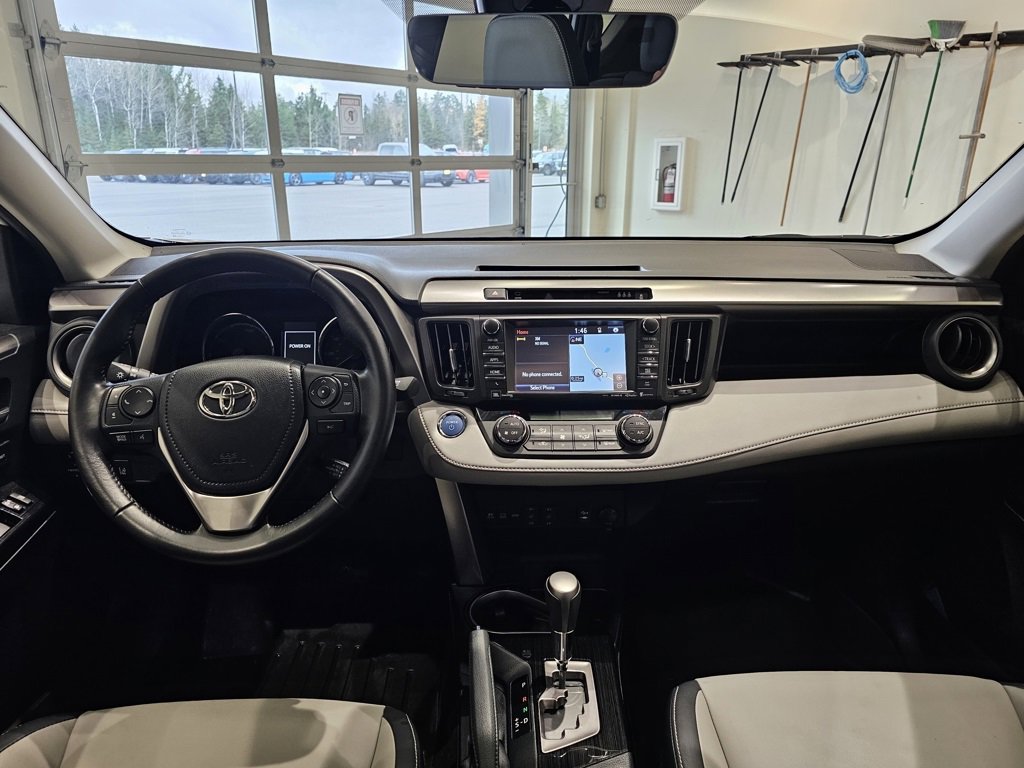 Used 2017 Toyota RAV4 Limited image 19