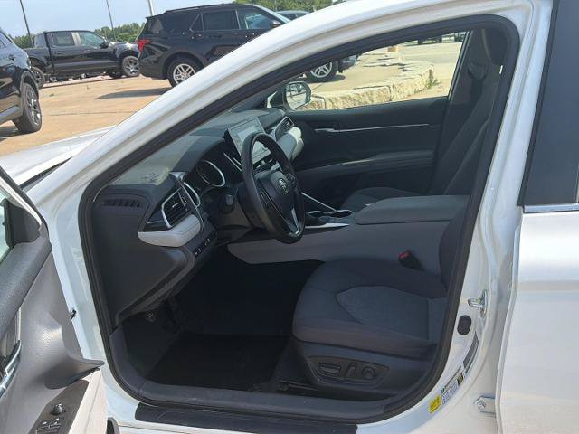 Used 2024 Toyota Camry LE FWD image 4