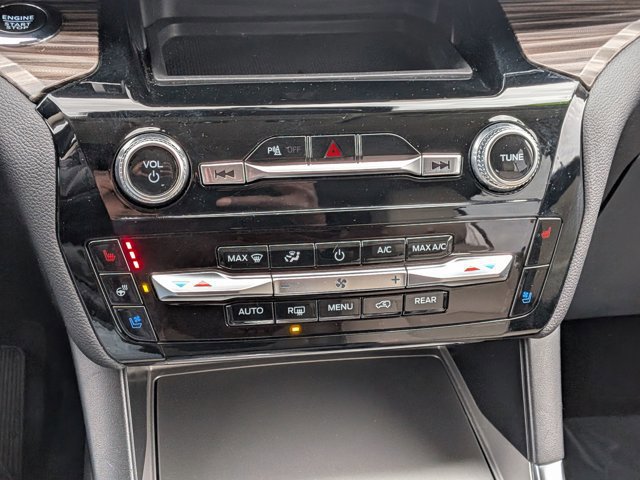 Certified 2023 Ford Explorer Limited w/ Equipment Group 301A image 27