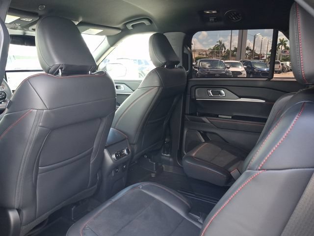 Certified 2026 Ford Explorer ST RWD image 5