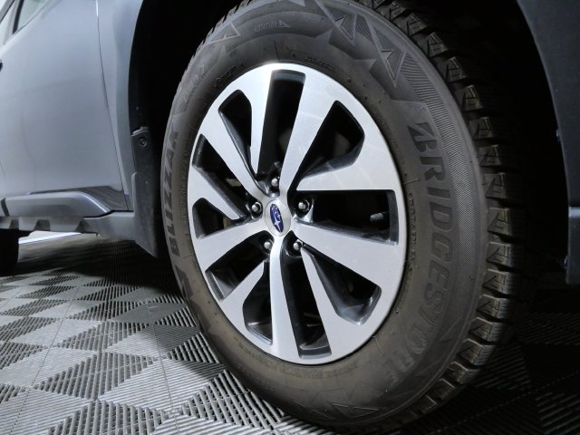 Used 2024 Subaru Outback Premium AWD/4WD image 27