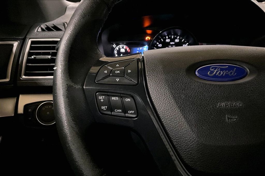 Certified 2017 Ford Explorer XLT w/ Equipment Group 202A AWD/4WD image 17