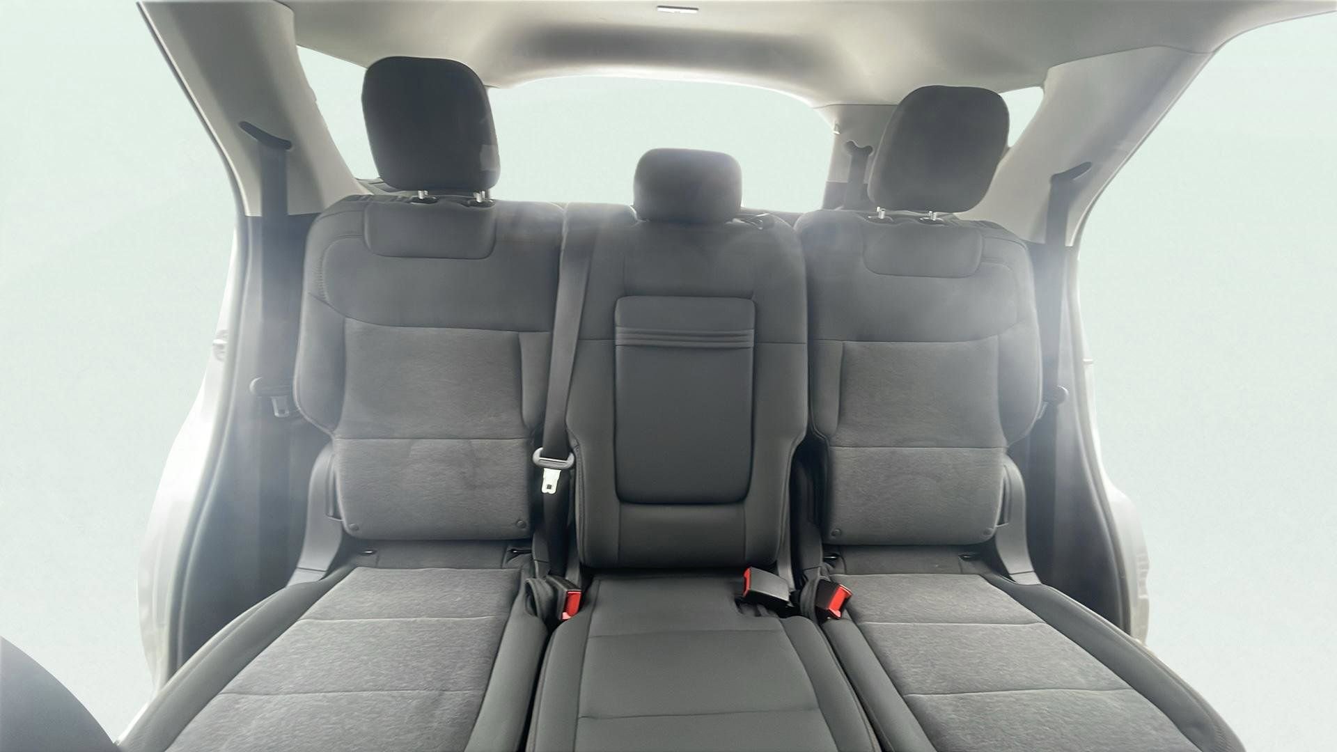Certified 2025 Ford Explorer Active AWD/4WD image 17