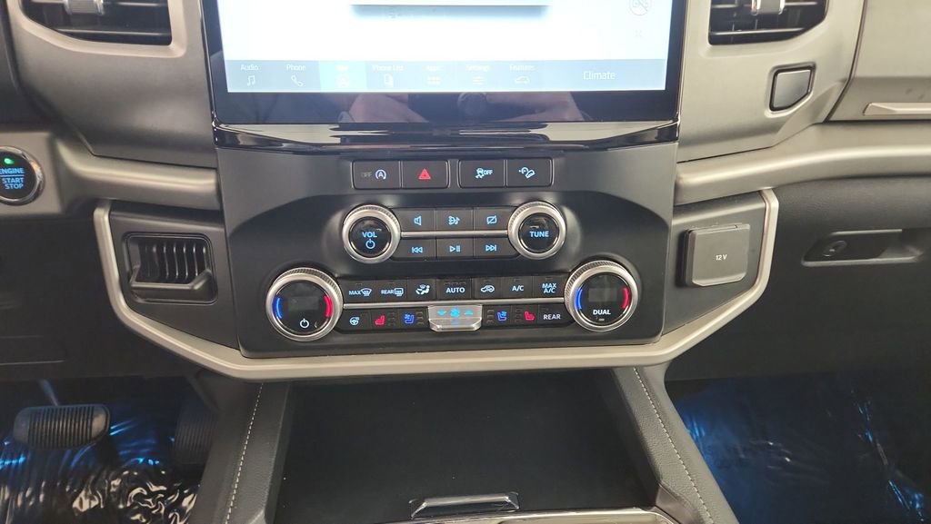 Certified 2024 Ford Expedition XLT AWD/4WD image 16