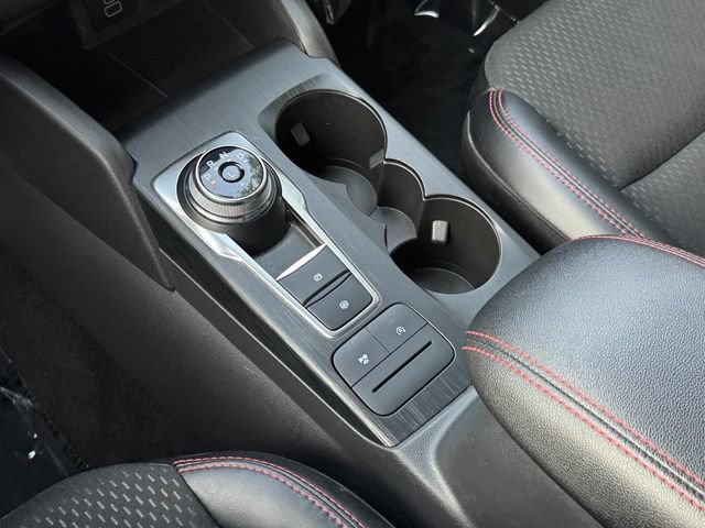Certified 2025 Ford Escape ST-Line Select AWD/4WD image 21