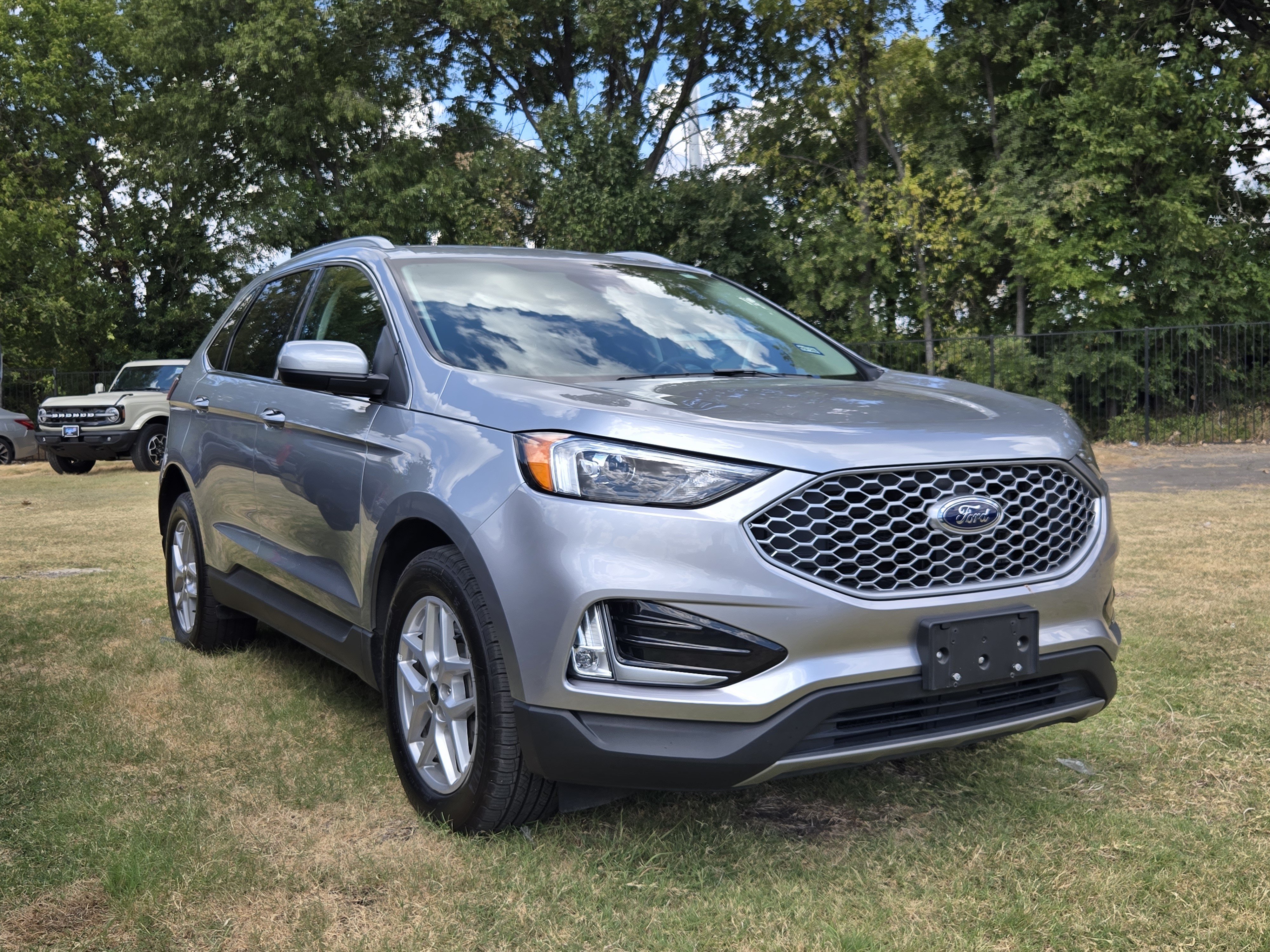 Certified 2024 Ford Edge SEL w/ Convenience Package AWD/4WD image 1