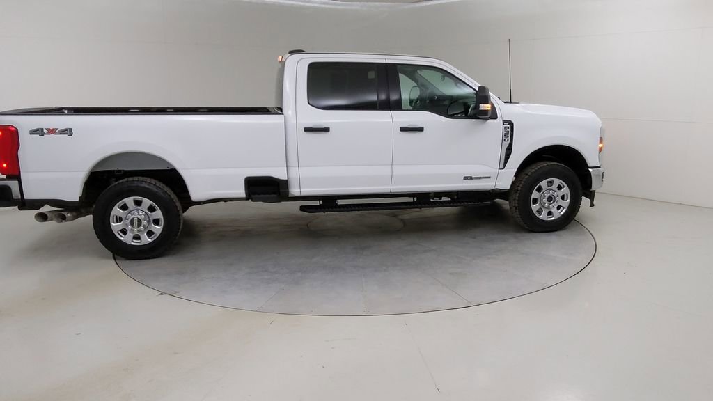 Certified 2024 Ford F350 XLT AWD/4WD image 12