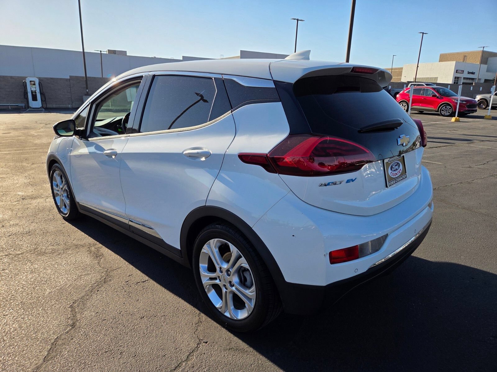 Used 2018 Chevrolet Bolt LT FWD image 4
