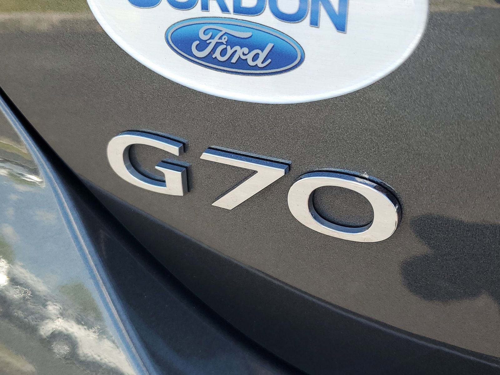 Used 2025 Genesis G70 2.5T RWD image 6
