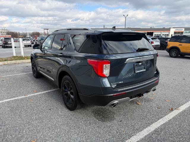 Certified 2022 Ford Explorer Limited w/ Equipment Group 301A image 3