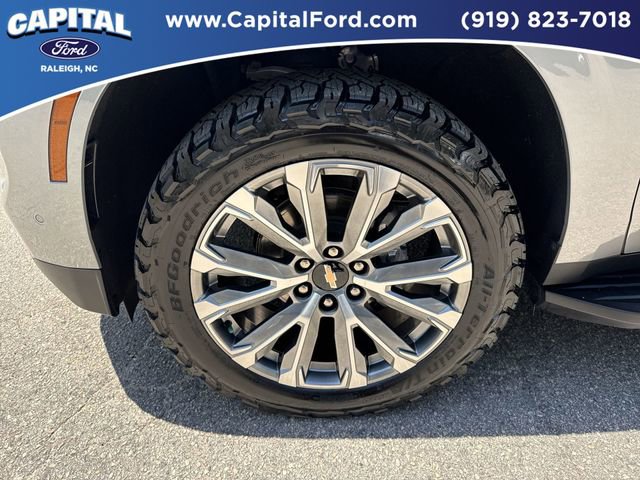 Used 2025 Chevrolet Tahoe High Country AWD/4WD image 13