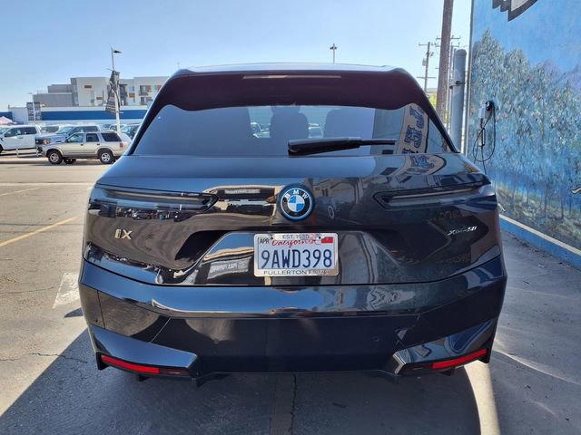 Used 2022 BMW iX xDrive50 w/ Premium Package AWD/4WD image 19