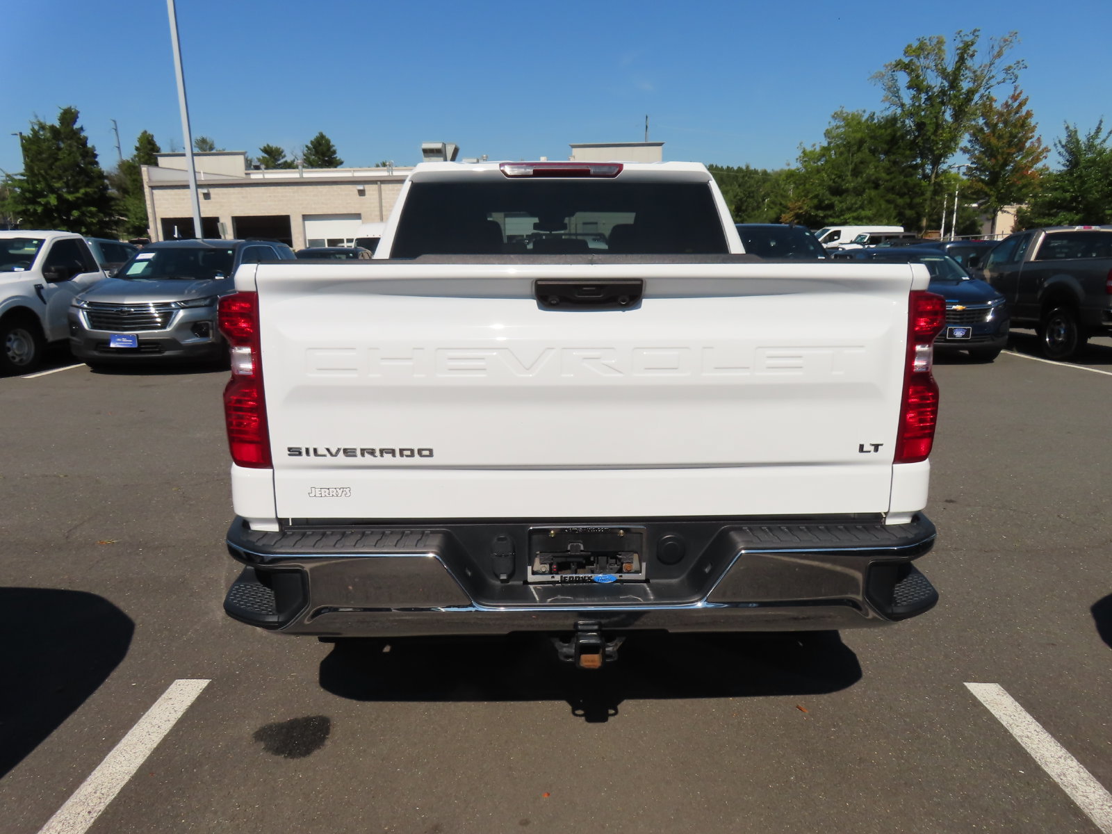 Used 2024 Chevrolet Silverado 1500 LT AWD/4WD image 5