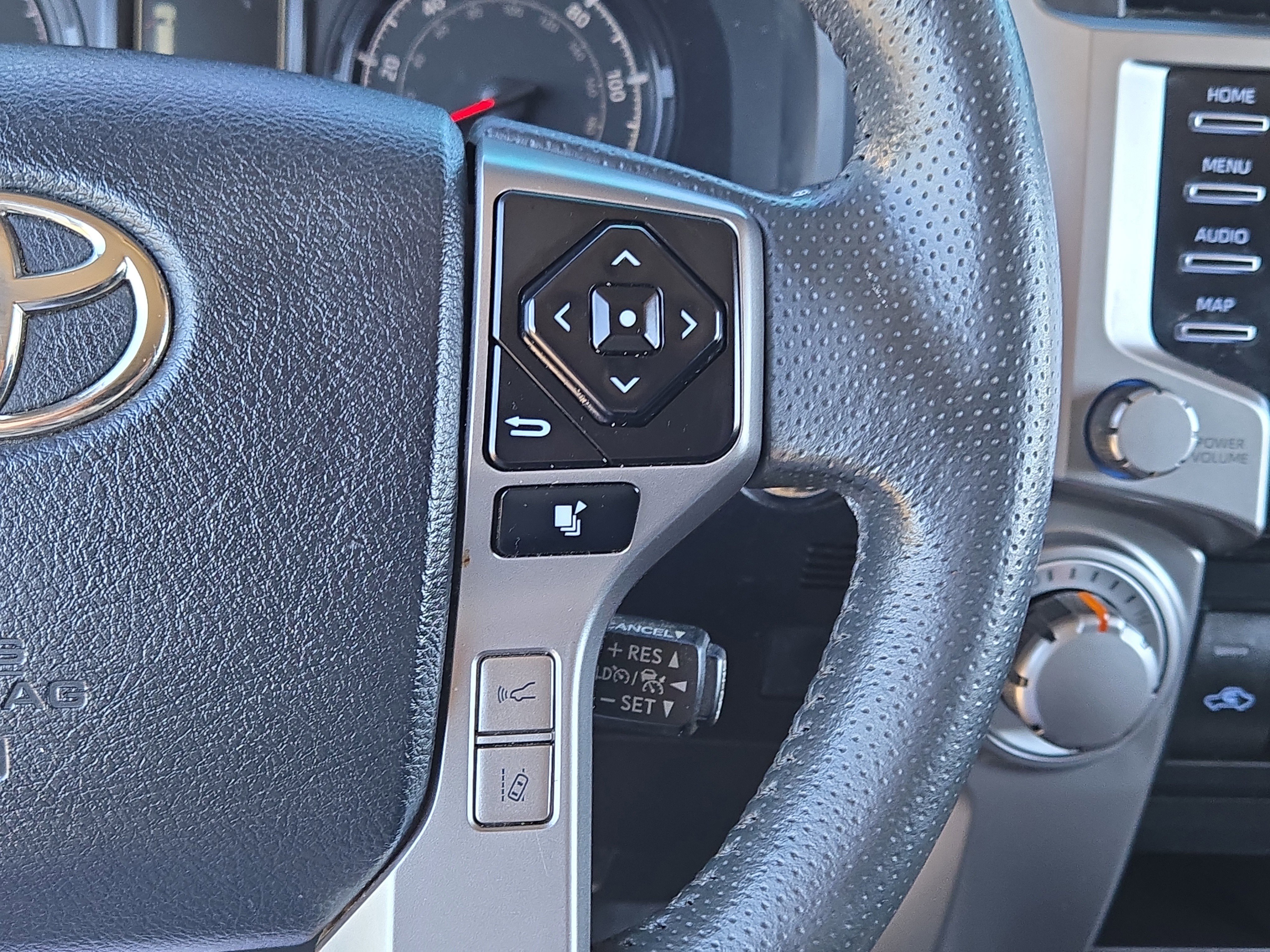 Used 2023 Toyota 4Runner SR5 image 25