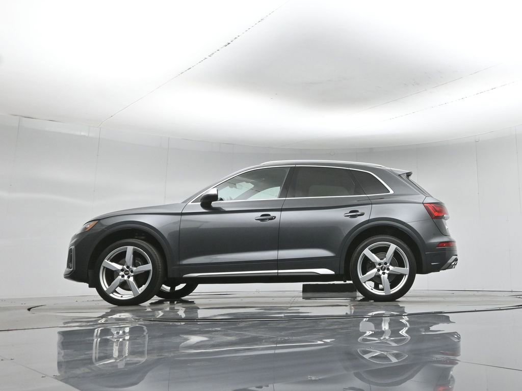 Used 2021 Audi SQ5 Premium w/ Convenience Package image 20