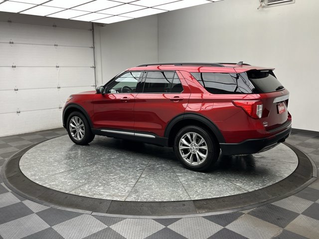 Certified 2023 Ford Explorer XLT w/ Equipment Group 202A AWD/4WD image 2