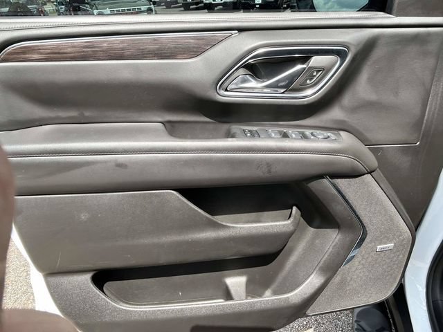 Used 2024 Chevrolet Tahoe Z71 w/ Luxury Package AWD/4WD image 16