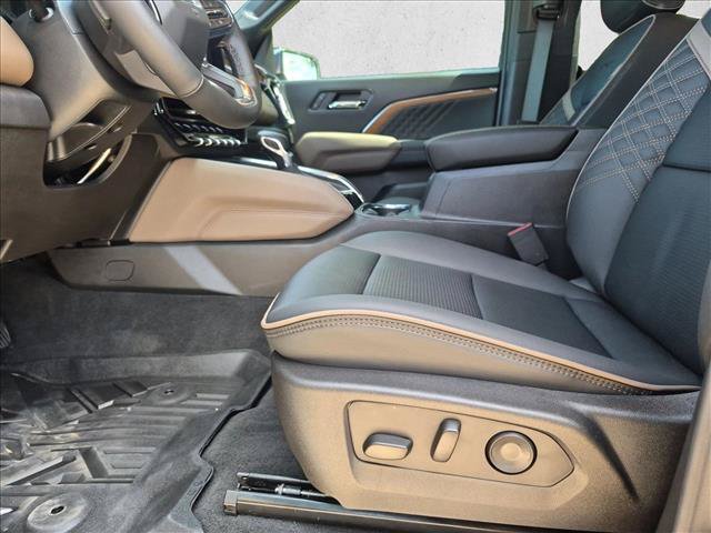 Used 2026 GMC Canyon Denali AWD/4WD image 16