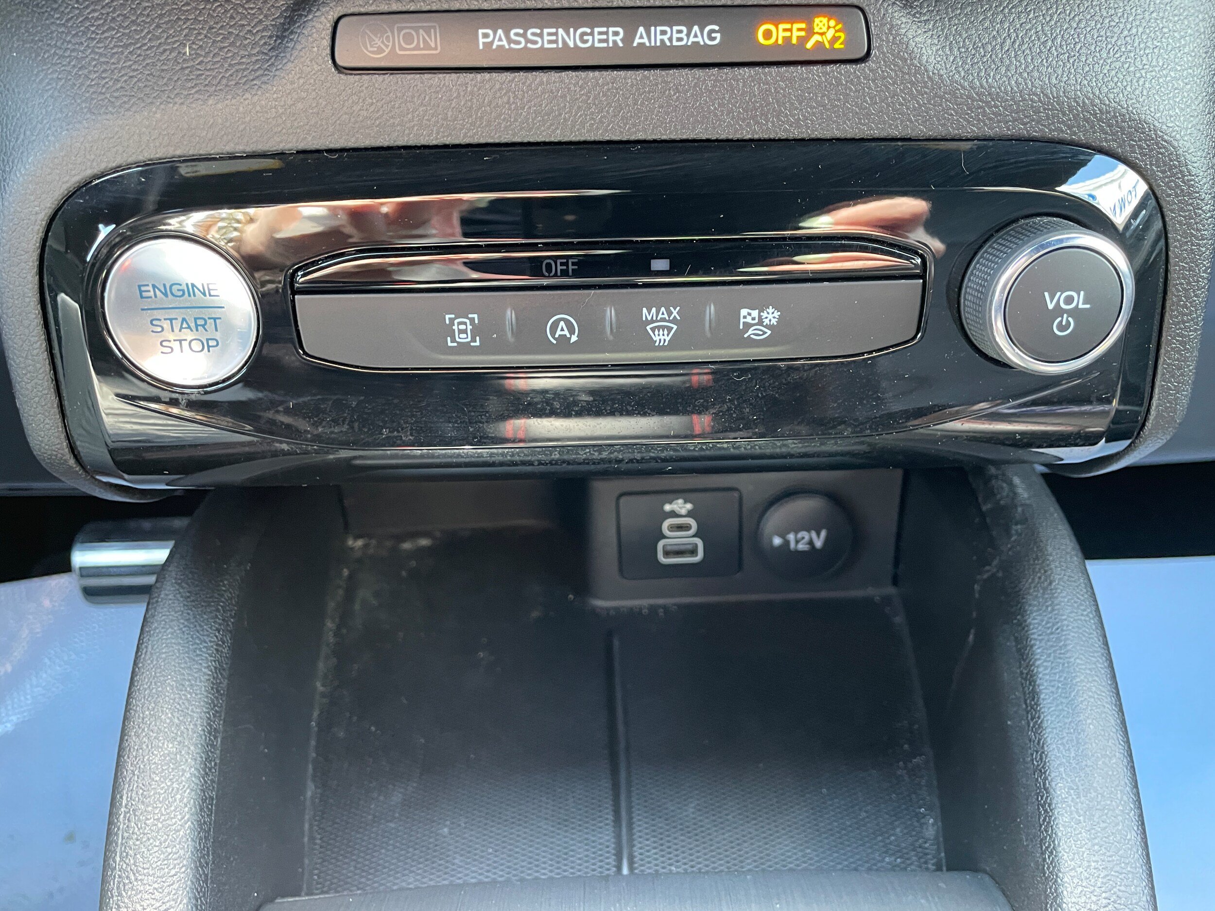 Certified 2024 Ford Escape ST-Line w/ Tech Pack #1 AWD/4WD image 22