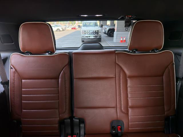 Used 2023 GMC Yukon Denali Ultimate AWD/4WD image 39