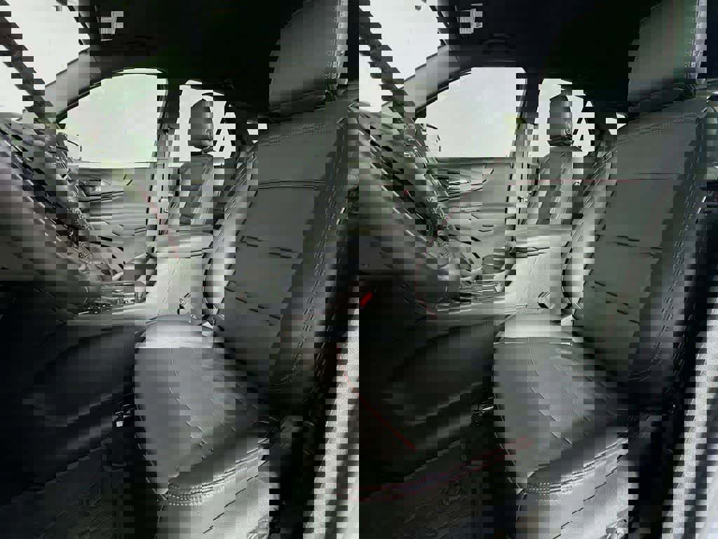 Used 2022 Chevrolet Equinox RS w/ RS Leather Package image 12