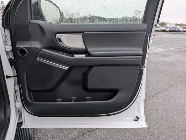 Certified 2025 Ford Expedition Active image 33