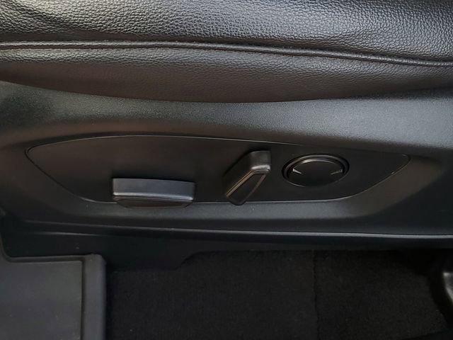 Certified 2024 Ford Explorer ST-Line w/ Class IV Trailer Tow Package image 11